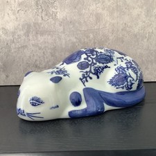Vintage Blue White Sleeping