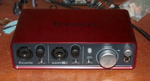 Focusrite scarlett 2i2 - focusrite,