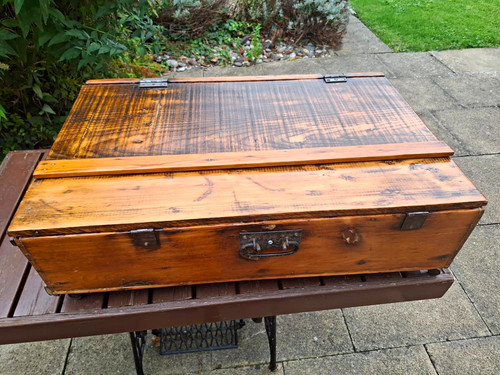 Antique pine carpenters style - pine,
