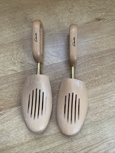 Clarks wooden shoe trees - wooden,
