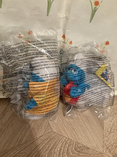 2000 smurf happy meal toys - 2000,