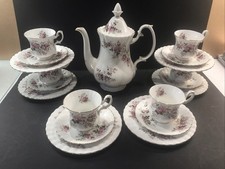 Royal Albert Violet Rose 19