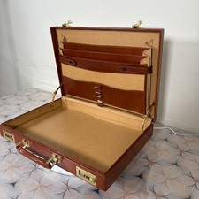 Vintage Leather Brown Briefcase For office and Other Use