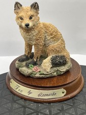 Leonardo Fox Figurine