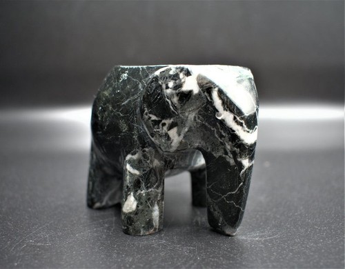 Black onyx marble elephant - black,