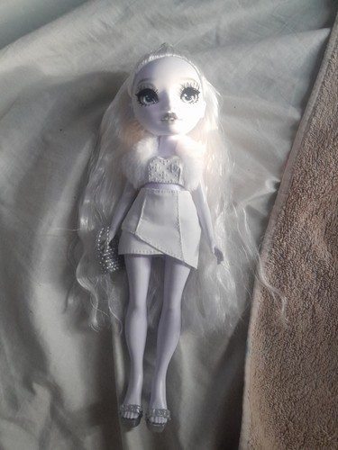 Rainbow high doll has - doll, all
