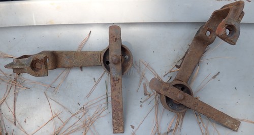 Vintage shop barn door - or,
