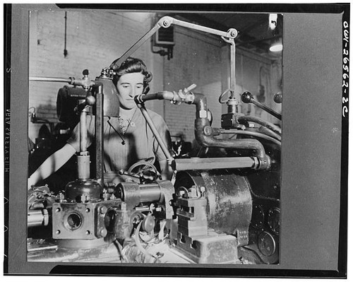 Photo woman operating - photo:woman,