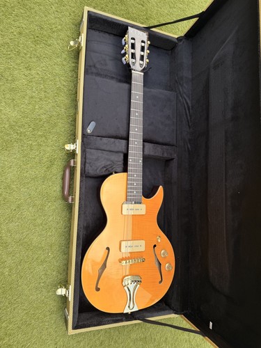 King guitar g little - king,