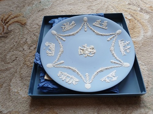 Wedgwood jasperware plate - jasperware,