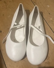 Top Shop White Flat Leather Mary Jane Shoes Size 6