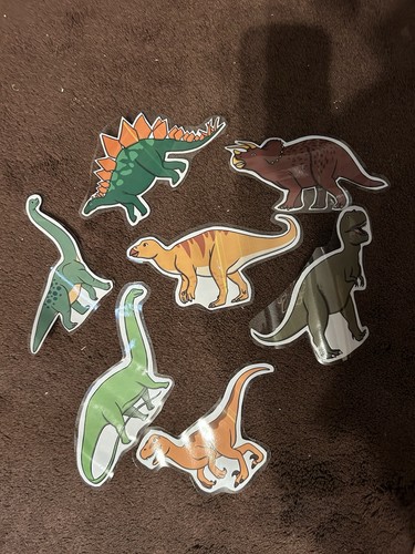 Tuff tray dinosaurs - tray,