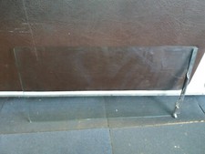 MORRIS MINOR 1000 TRAVELLER ESTATE WOODY FRONT LEFT SIDE WINDOW GLASS AND CATCH