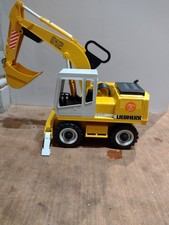 Bruder Lliebherr 912 Excavator - Construction Digger