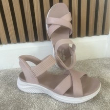 Skechers Ultra Flex 3.0 Slip-Ins Sandals. Pink. UK Size 6.5 RRP  £52.92