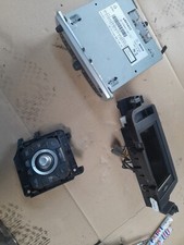 RENAULT MEGANE MK3 2011 TOMTOM SAT NAV  RADIO SCREEN SD CARD CONTROL 