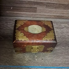 Antique Jewelry Trinket Box Wood Red Silk Inlay measures 13x9x6cm