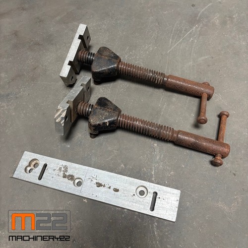 Pair machine vice clamps - of,