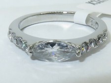 Ladies ring marquise band pave