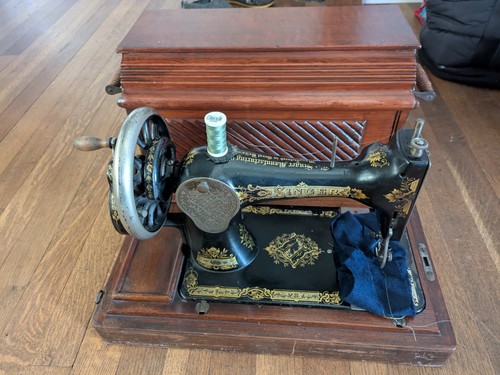 1906 vintage singer - vintage,