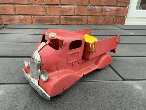 Triang series tinplate lorry - triang,