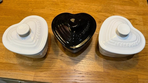 Three creuset heart - le,
