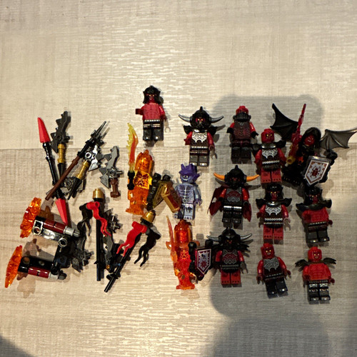 Lego nexo knights minifigure - lego,