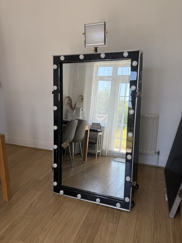 Magic mirror photo booth - photo,