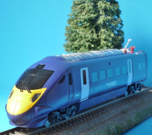 Hornby hitachi blue rapier - hornby,