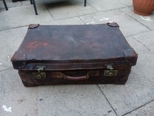 Old Leather Suitcase For Presentation Use!    Window Usage QUALITY