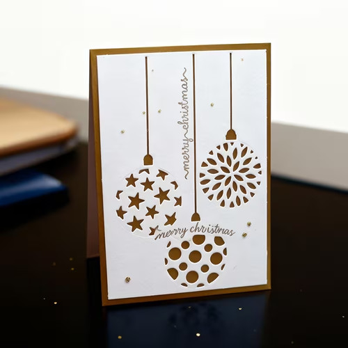 Round cutout baubles - round,