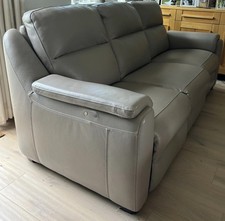 Italia Living Parma 3 seater Beige leather sofa x2 electric recliners Excellent