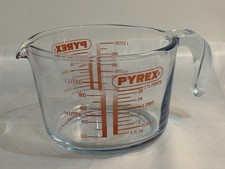 Vintage Pyrex Glass Measuring