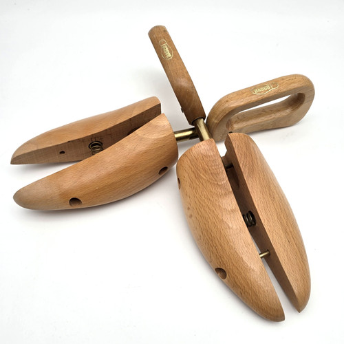 Dasco shoe trees - shoe,