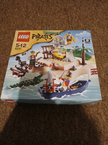 Lego pirates 6241 loot island - lego,