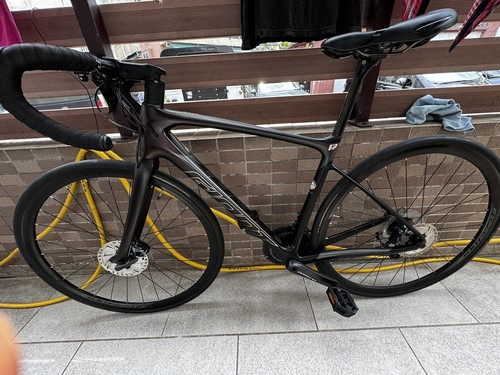 Gaint defy used - gaint, bike