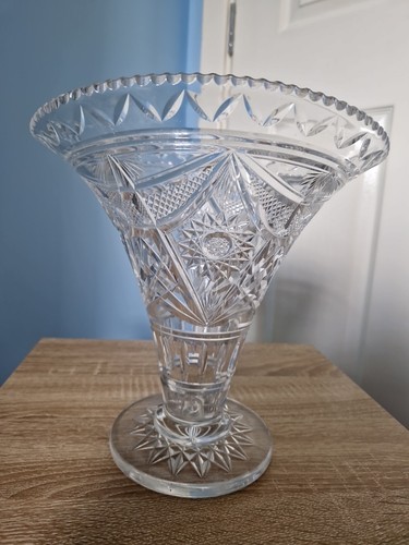 Stuart crystal trumpet - , vase