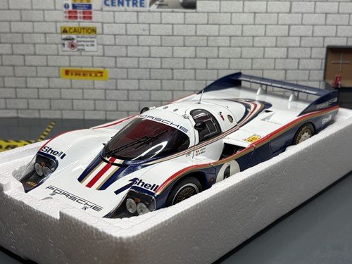 Boxed minichamps - 1:18,