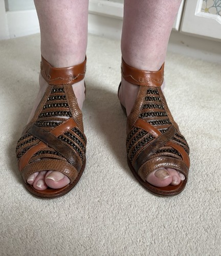 Russell bromley size - &,