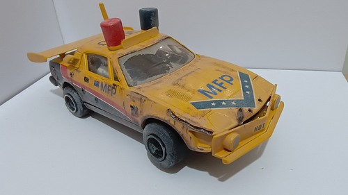 Scalextric triumph tr7 mad - scalextric,
