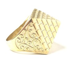 9ct Gold Pyramid Ring