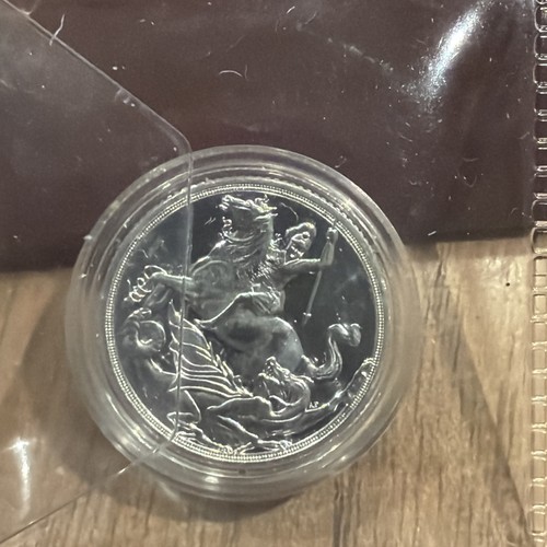 2019 silver sovereign - silver, worlds