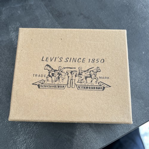 Levi black genuine - levi's,