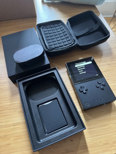 Analogue pocket black - analogue, handheld