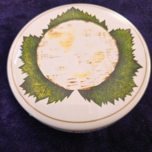 Camembert baker bia design - camembert, baker,