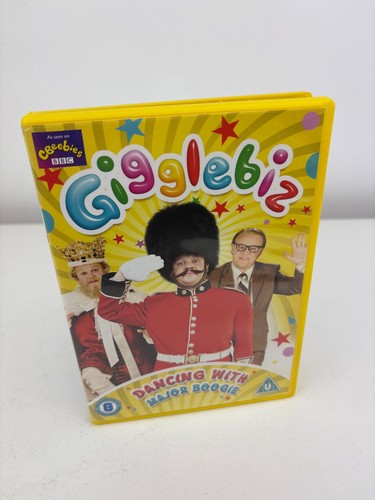 Gigglebiz dancing with major - with,