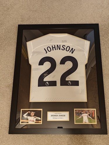 Brennan johnson signed - johnson,