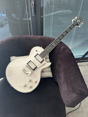 Epiphone jerry cantrel les - jerry,
