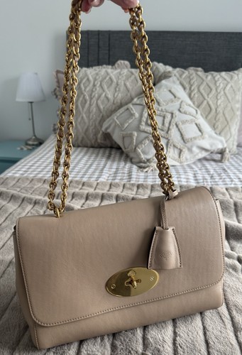 Mulberry medium lily - mulberry,