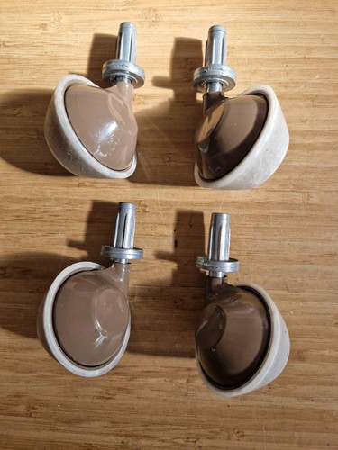 Vintage mini castors stud - x,